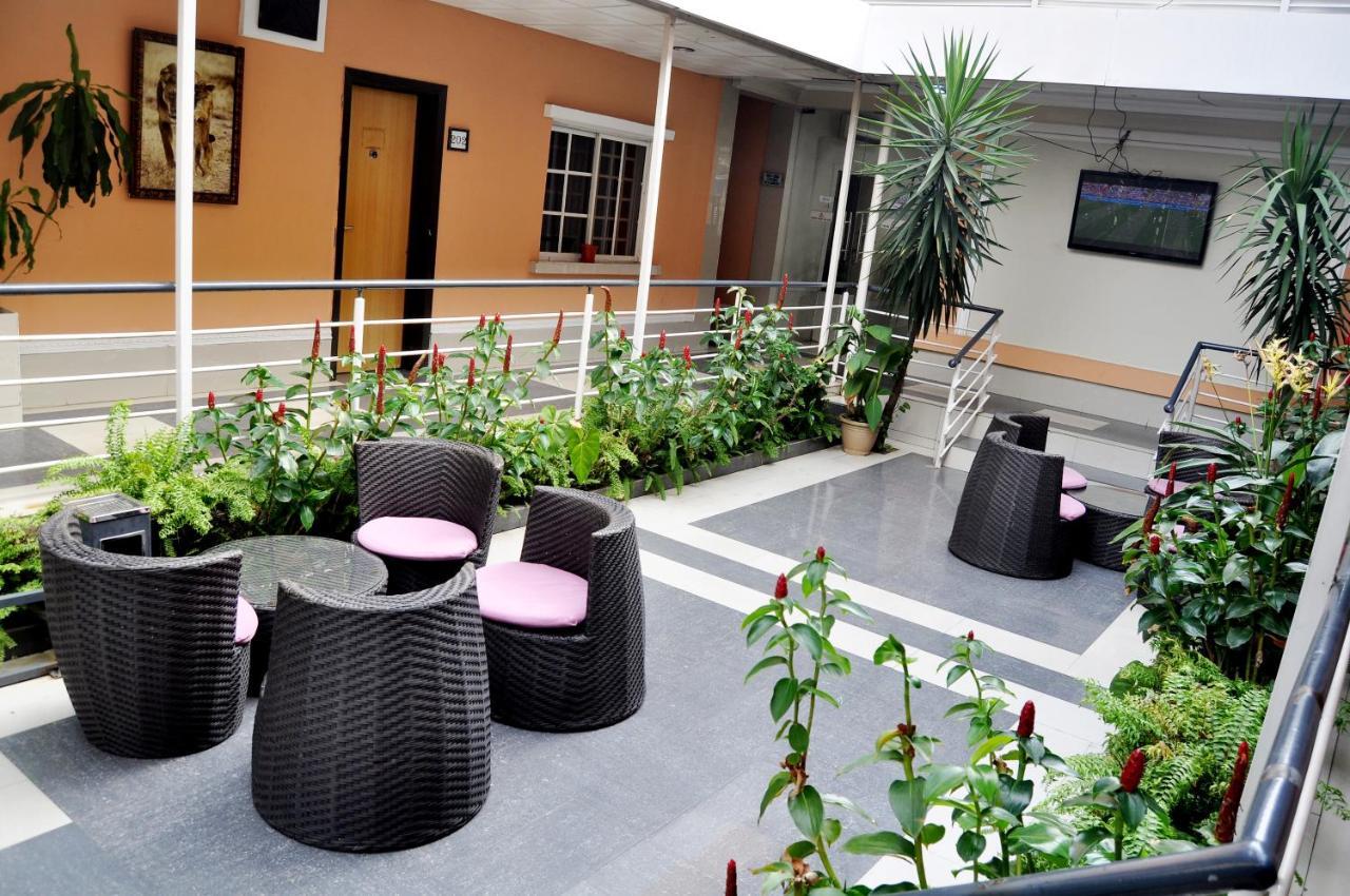 Primal Hotel Isaac John Gra Ikeja Exterior foto