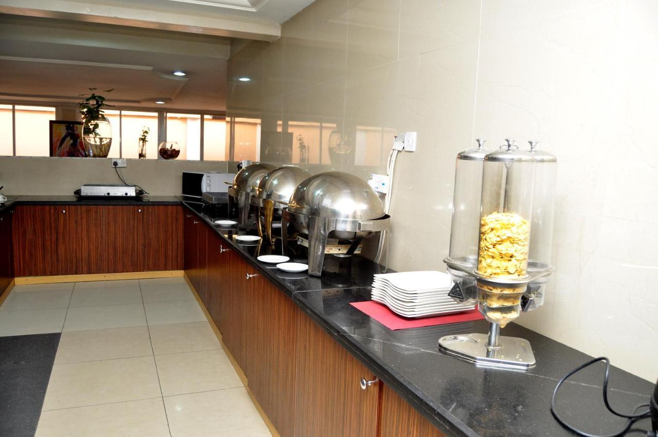 Primal Hotel Isaac John Gra Ikeja Exterior foto