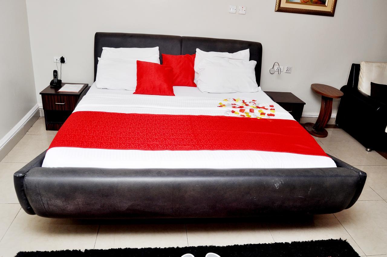 Primal Hotel Isaac John Gra Ikeja Exterior foto